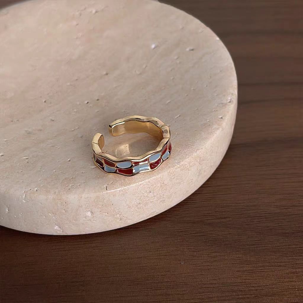 Checkerboard drip oil ring