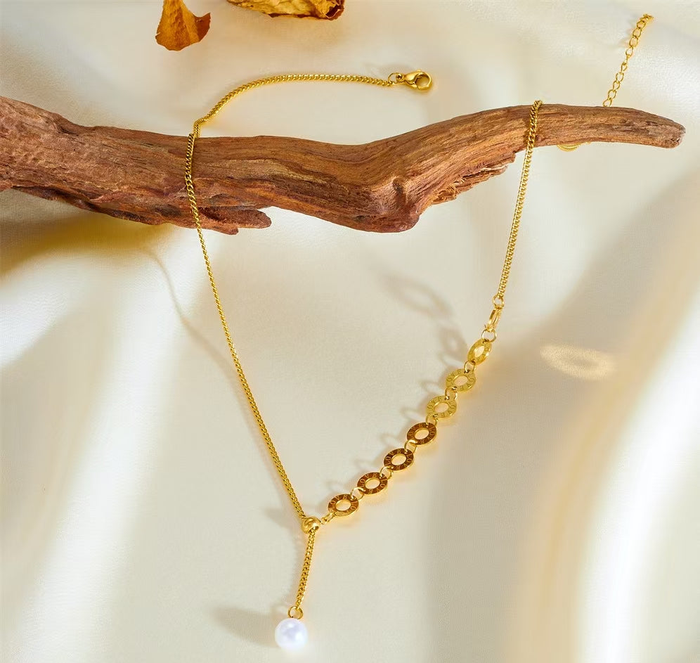 Minority pearl tassel necklace